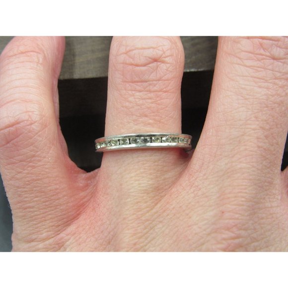 Size 7 Sterling Silver Worn Rustic Crystal Channel Band Ring Vintage Statement - Picture 2 of 7
